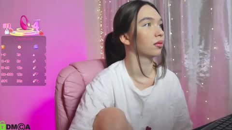 arianahot777 online show from November 10, 12:24 am