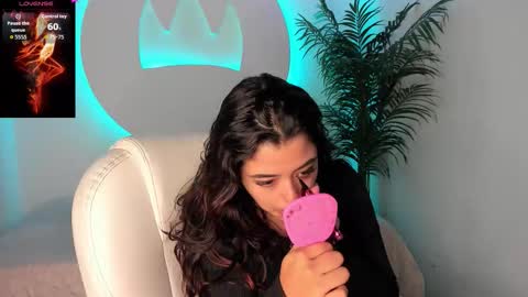 arianapierce online show from October 18, 12:53 pm