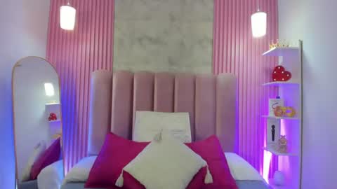 ArianaRougee online show from July 29, 2:44 am