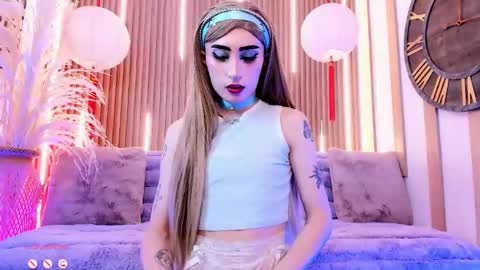 Ari  online show from January 6, 5:28 pm