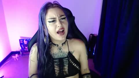 help me 100 hands up my OF is Free  online show from February 19, 10:53 pm