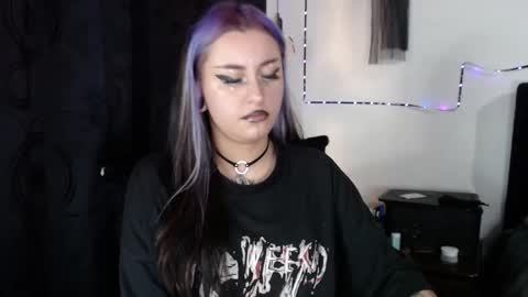 help me 100 hands up my OF is Free  online show from November 10, 9:28 pm