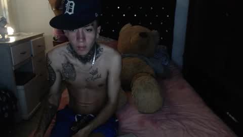 arianna and max online show from October 5, 7:06 am