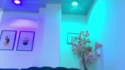 arianna_sweeet online show from April 15, 4:16 am