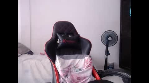 ariannaloovel online show from March 22, 5:17 pm