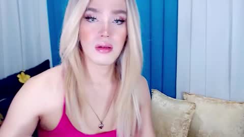 ARIANNE CUMS  online show from March 19, 9:04 am