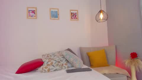 Aria online show from March 21, 8:19 am