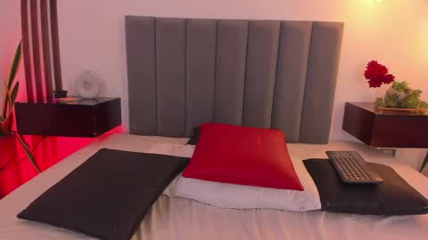 Aria online show from February 5, 7:12 am