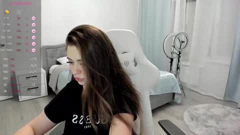 Ariel online show from February 21, 4:37 pm