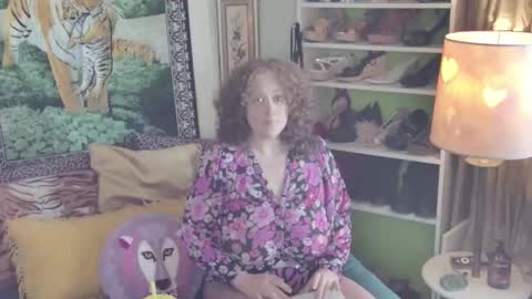 Snapshot of arielabai chatting on October 30, 5:02 pm Arielle Ari online show from October 30, 5:02 pm