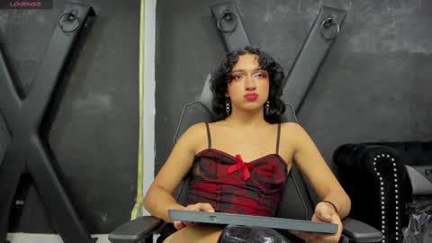 arielbasquiat online show from January 7, 5:45 am