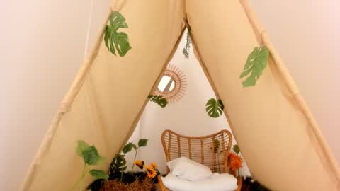 A R I   online show from December 2, 12:14 pm