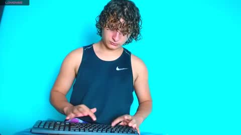 Ariel Aoir online show from July 26, 11:24 pm