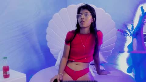 Arietta online show from November 17, 7:49 pm