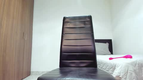 aristena_01 online show from February 17, 1:48 am