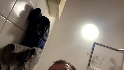 Snapshot of armyskater32 chatting on October 28, 8:54 pm armyskater32 online show from October 28, 8:54 pm