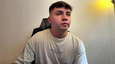 aron__cooper online show from May 1, 2:11 pm