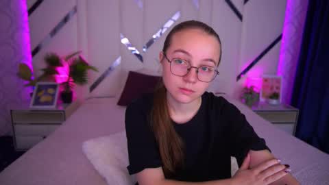 arrinawair online show from October 16, 7:19 am