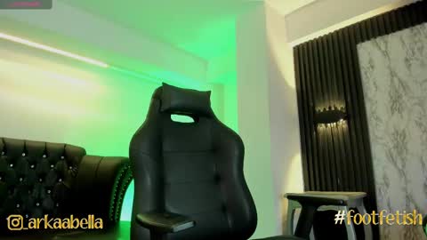    online show from March 8, 5:33 pm