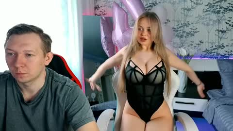 art_cam_ online show from April 10, 8:30 am