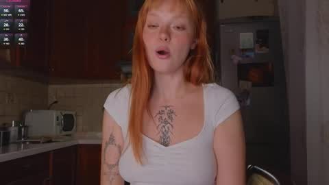Snapshot of artemisa_meows chatting on October 18, 10:14 pm SEE U THURSDAY  online show from October 18, 10:14 pm