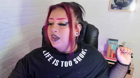 artenisa_tay69 online show from April 10, 5:13 am