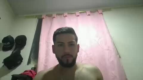 Snapshot of arthur1718 chatting on October 18, 3:11 am arthur1718 online show from October 18, 3:11 am