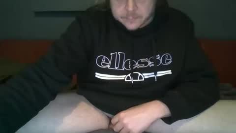 Snapshot of arthure944491 chatting on October 4, 6:28 pm arthure944491 online show from October 4, 6:28 pm