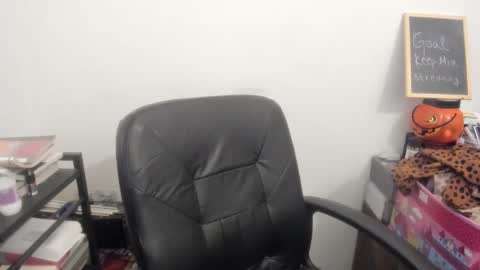 MIA online show from March 25, 11:39 am