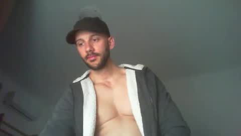 artur833 online show from November 17, 8:44 pm