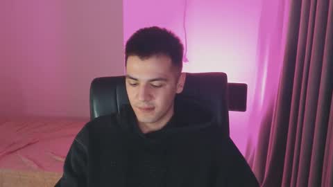 Artur Cumalot online show from February 16, 8:33 pm