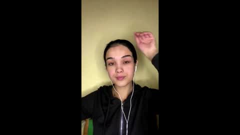 Amina online show from January 8, 6:47 pm