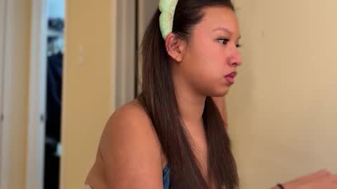 ash123400000 online show from March 3, 3:35 am