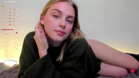 your pretty Ashley online show from November 11, 6:54 pm