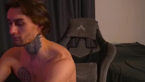 Jerk Machine online show from December 15, 4:30 am