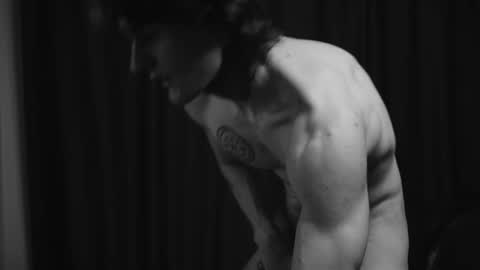 Jerk Machine online show from November 15, 6:15 am