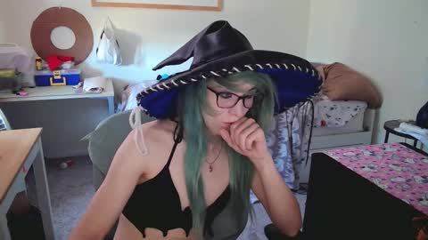 Snapshot of ashethegengar chatting on September 17, 4:32 pm Ashley Scarlett online show from September 17, 4:32 pm