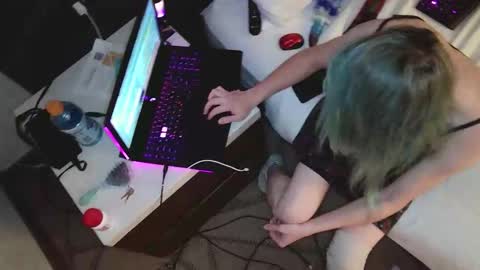 Snapshot of ashethegengar chatting on October 25, 2:12 am Ashley Scarlett online show from October 25, 2:12 am