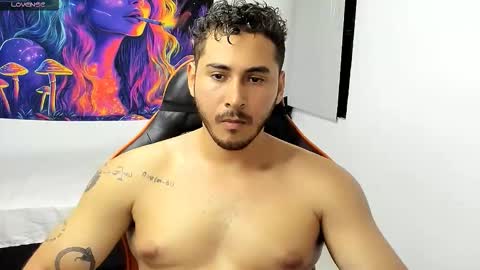 Snapshot of ashlan_king chatting on October 6, 2:51 am ashlan_king online show from October 6, 2:51 am