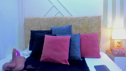 ashley online show from November 3, 2:40 pm