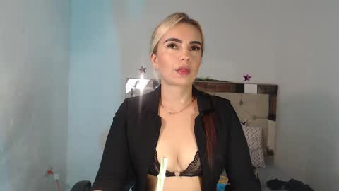 Snapshot of ashley__tylor chatting on March 12, 2:09 am ashley__tylor online show from March 12, 2:09 am