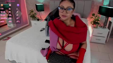 Ashleyy online show from February 19, 12:00 pm