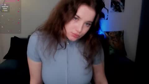   online show from March 25, 9:10 pm