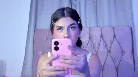 Snapshot of ashley_piinkk chatting on February 2, 8:02 am Ashley online show from February 2, 8:02 am