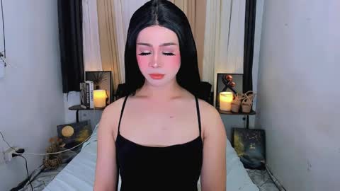 ashley online show from June 8, 11:00 am