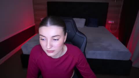 ashleybaee online show from December 3, 2:40 pm