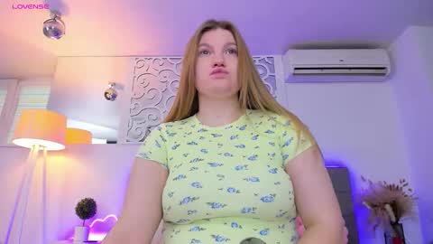 AshleyJonse online show from February 26, 6:28 am