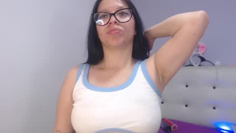 Ashley online show from November 7, 10:01 pm