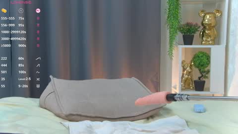 Amy  online show from April 4, 4:03 pm