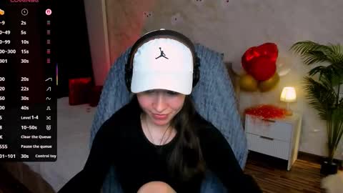 Ashley online show from February 20, 1:24 pm